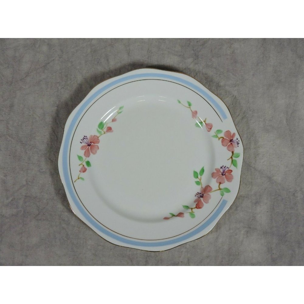 Vintage Roslyn China Hand Painted Floral Plate With Gold Trim